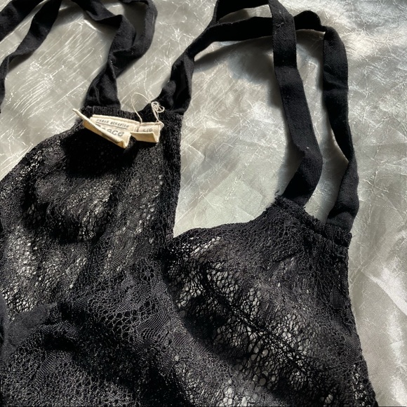 ❤️🔥2/$13❤️🔥 Sheer black lace button-up tank top vest - Picture 6 of 11